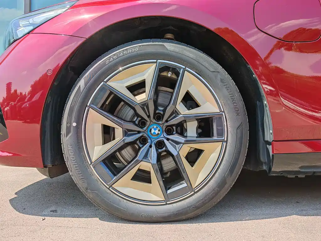 BMW i5 — фото 7