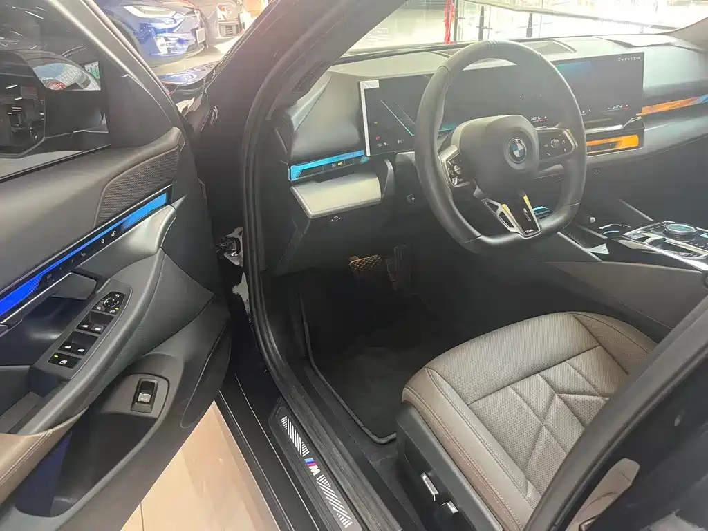 BMW i5 2024 — фото 13