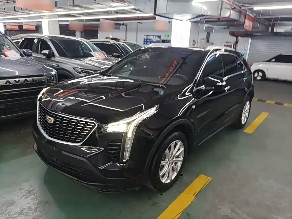 Cadillac XT4 2021 — фото 2