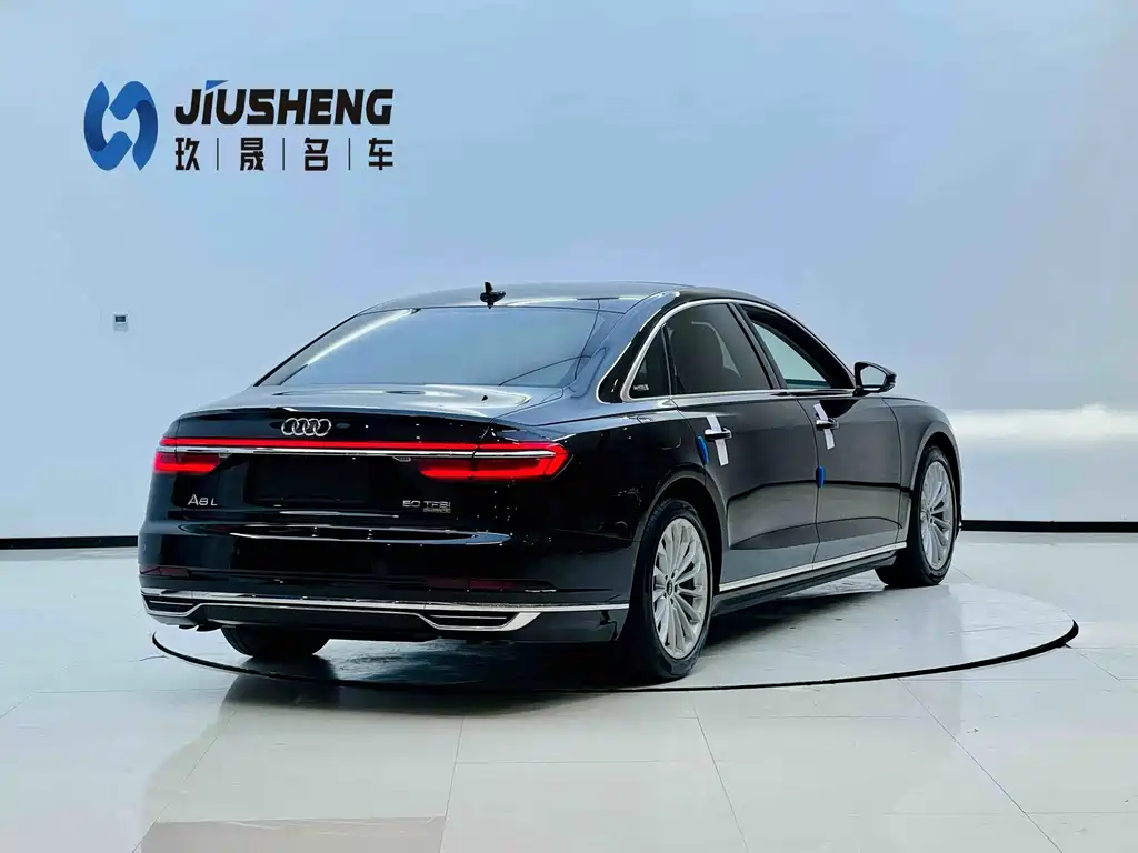 Audi A8 2022