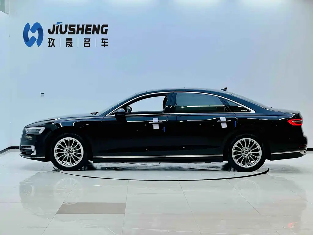 Audi A8 2022