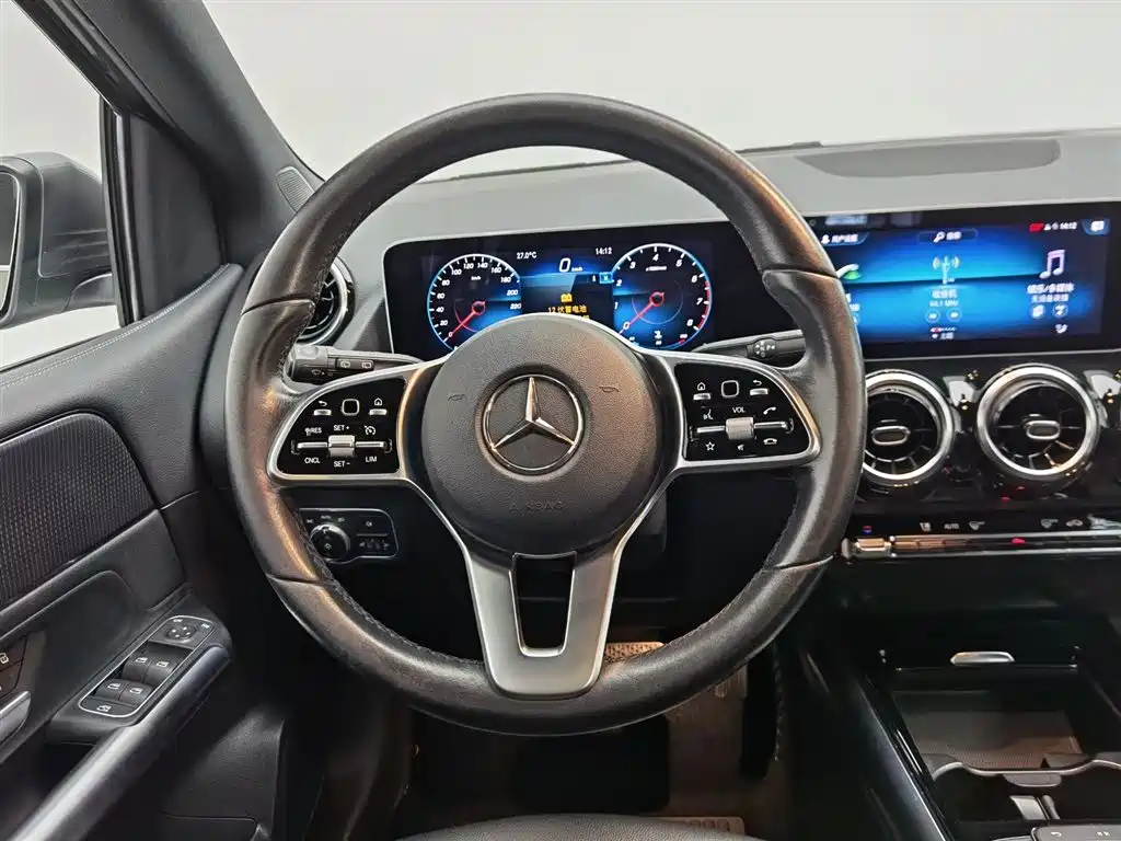 Mercedes-Benz B-Class 2020 — фото 11