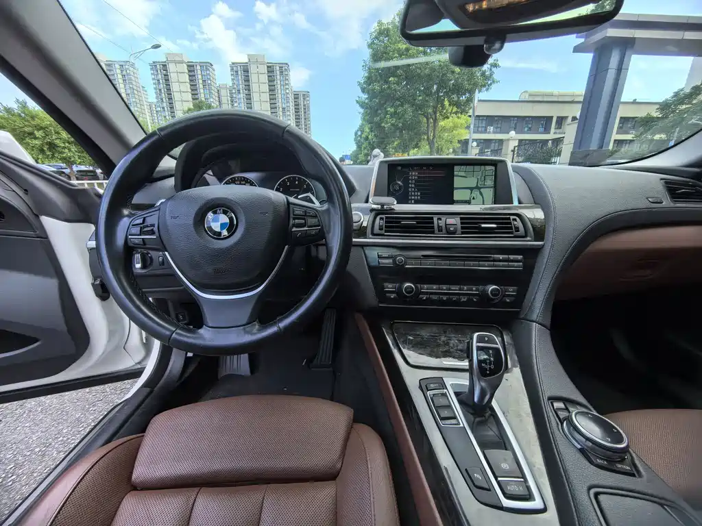 BMW 6 Series 2014 — фото 10
