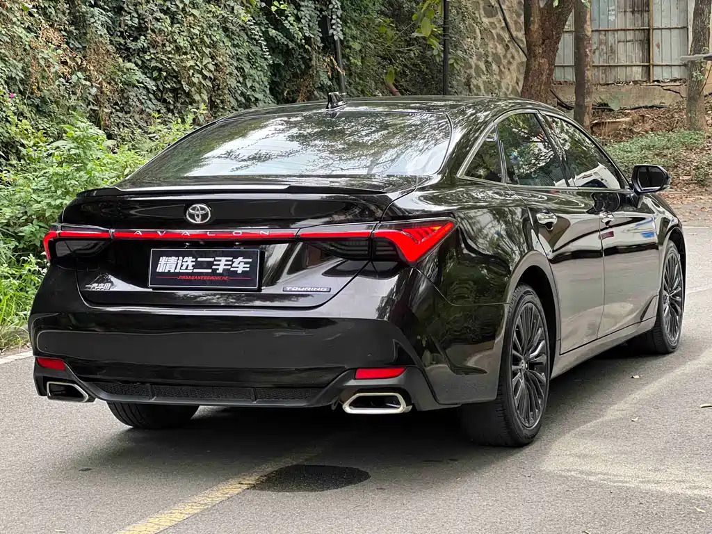 Toyota Avalon 2020 — фото 17