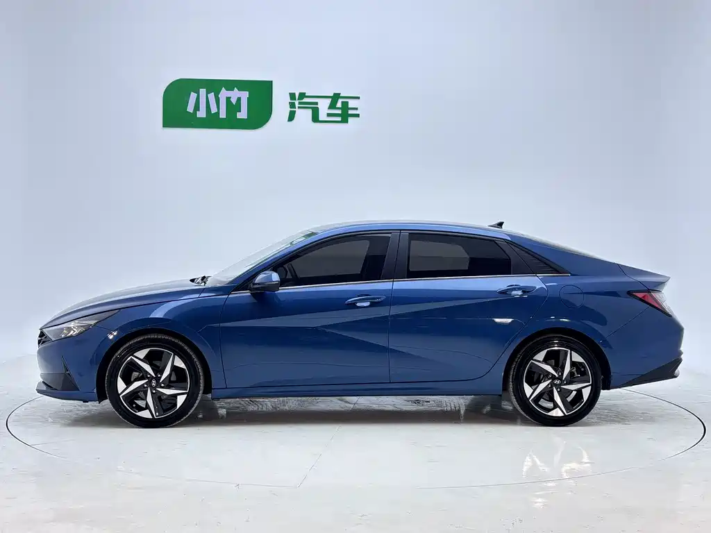 Hyundai Elantra 2022 — фото 6