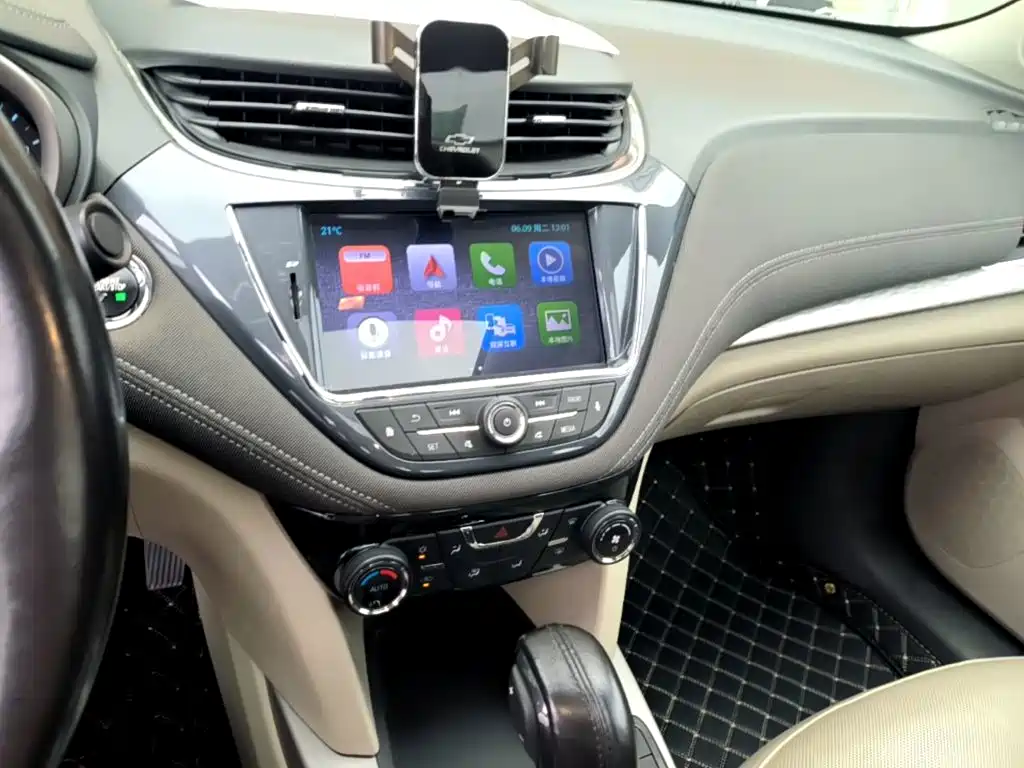 Chevrolet Malibu 2016 — фото 13