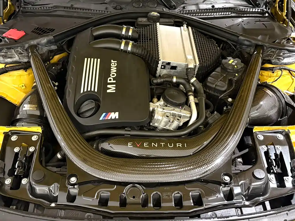 BMW M4 2017 — фото 11