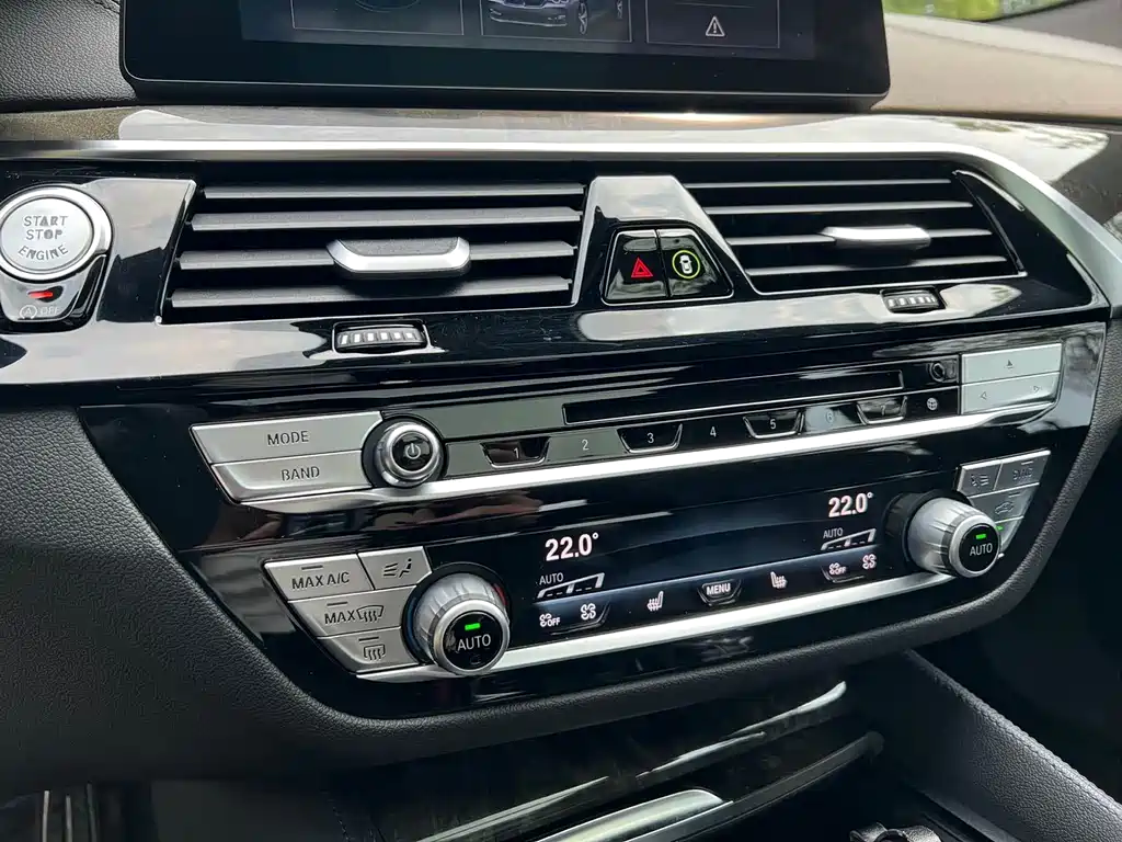 BMW 6 Series GT 2020 — фото 9