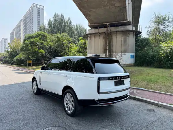Land Rover Range Rover 2023