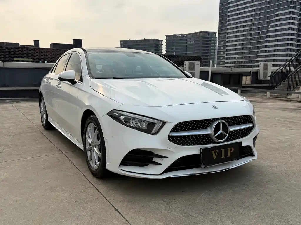 Mercedes-Benz A-Class 2020 — фото 3