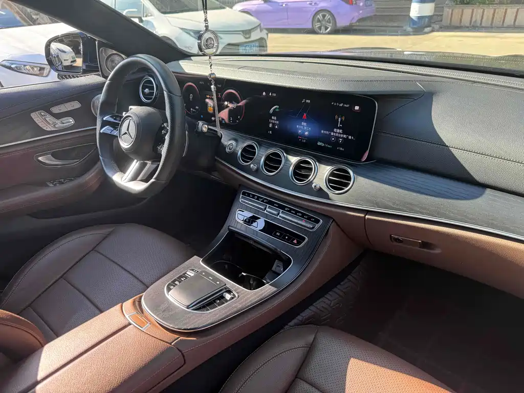 Mercedes-Benz E-Class 2021 — фото 10