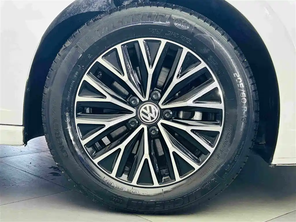 Volkswagen Sagitar 2020 — фото 10