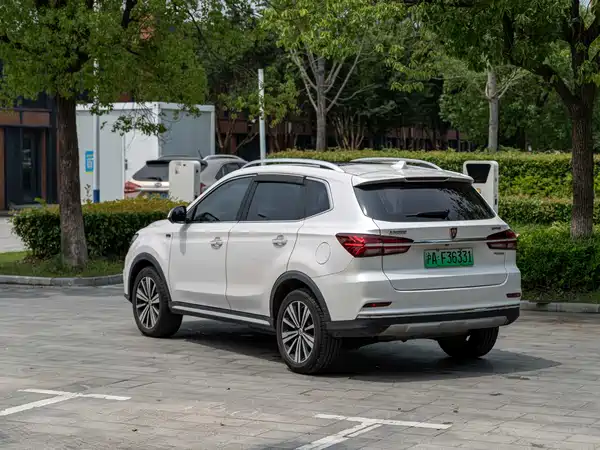 Roewe RX5 New Energy 2017