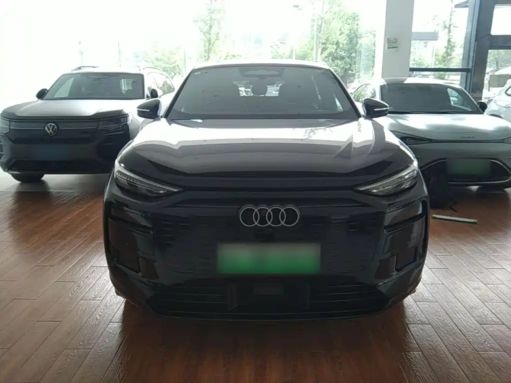 Audi Q6L e-tron 2025 — фото 3