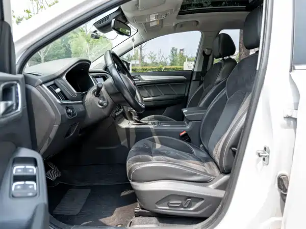 Roewe RX5 New Energy 2017