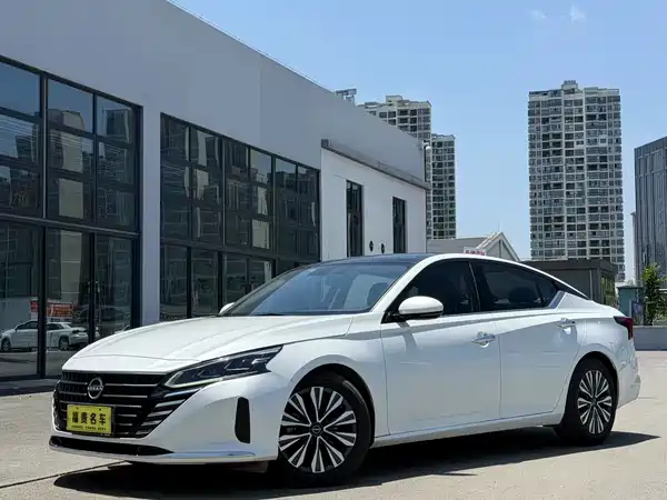 Nissan Teana 2024