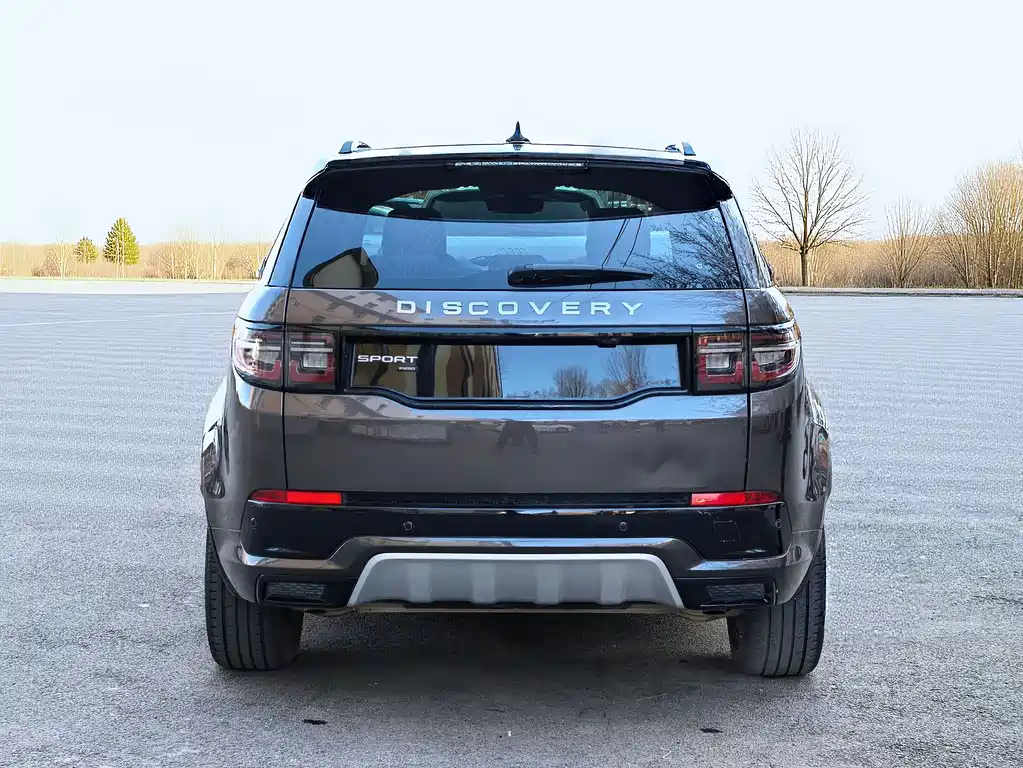 Land Rover Discovery Sport 2023 — фото 5