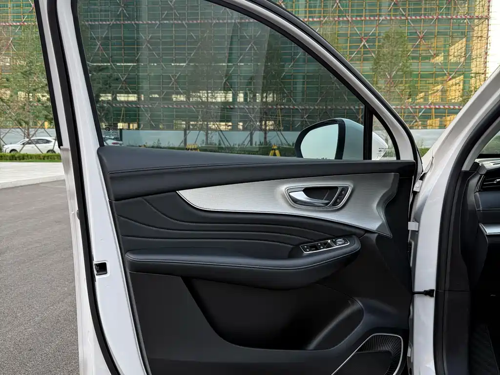 Roewe RX5 MAX 2020 — фото 7