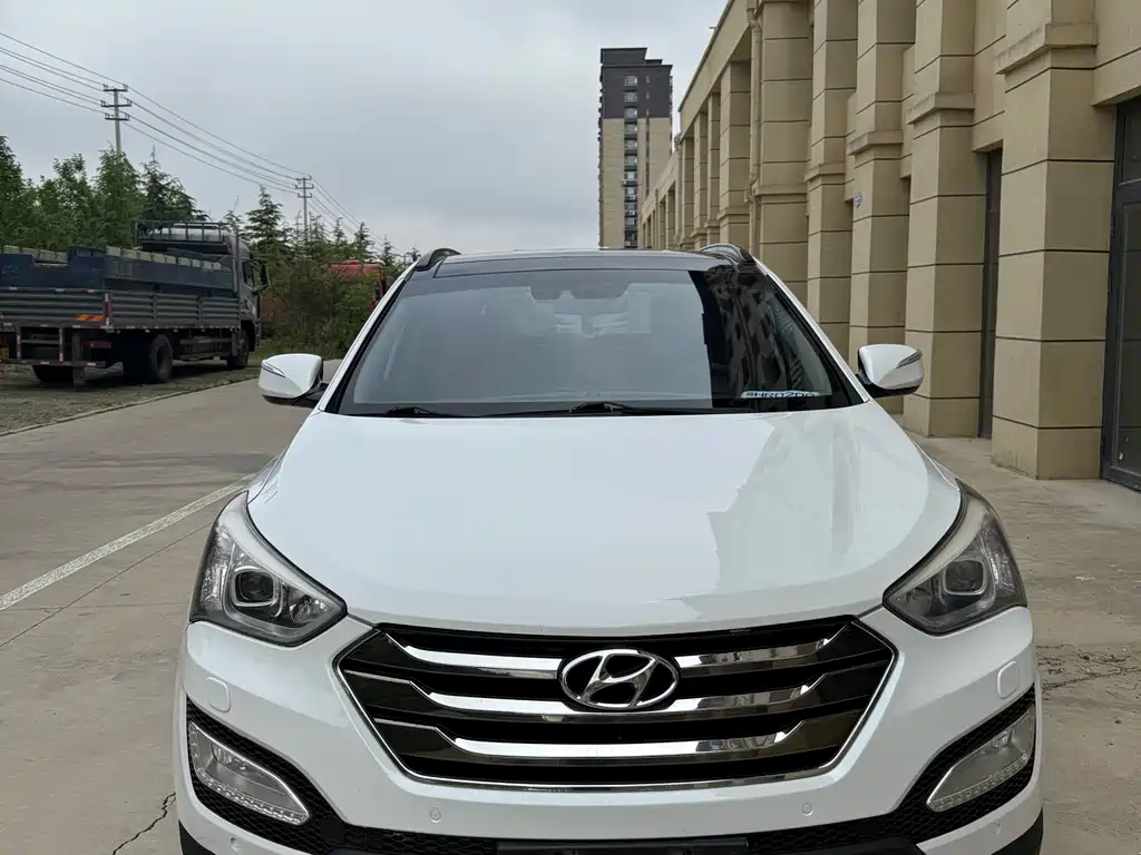 Hyundai Santa Fe 2014
