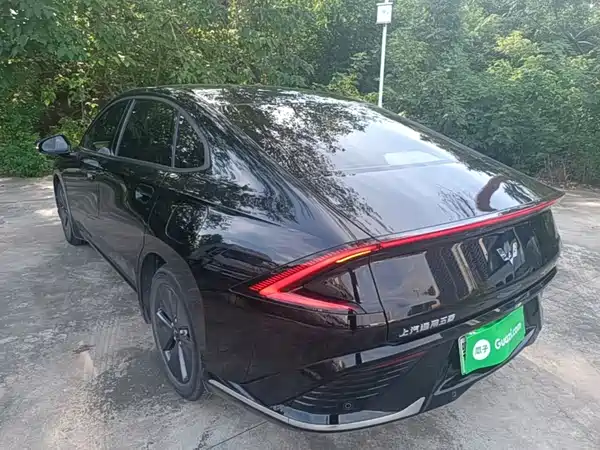 Wuling Starlight 2024
