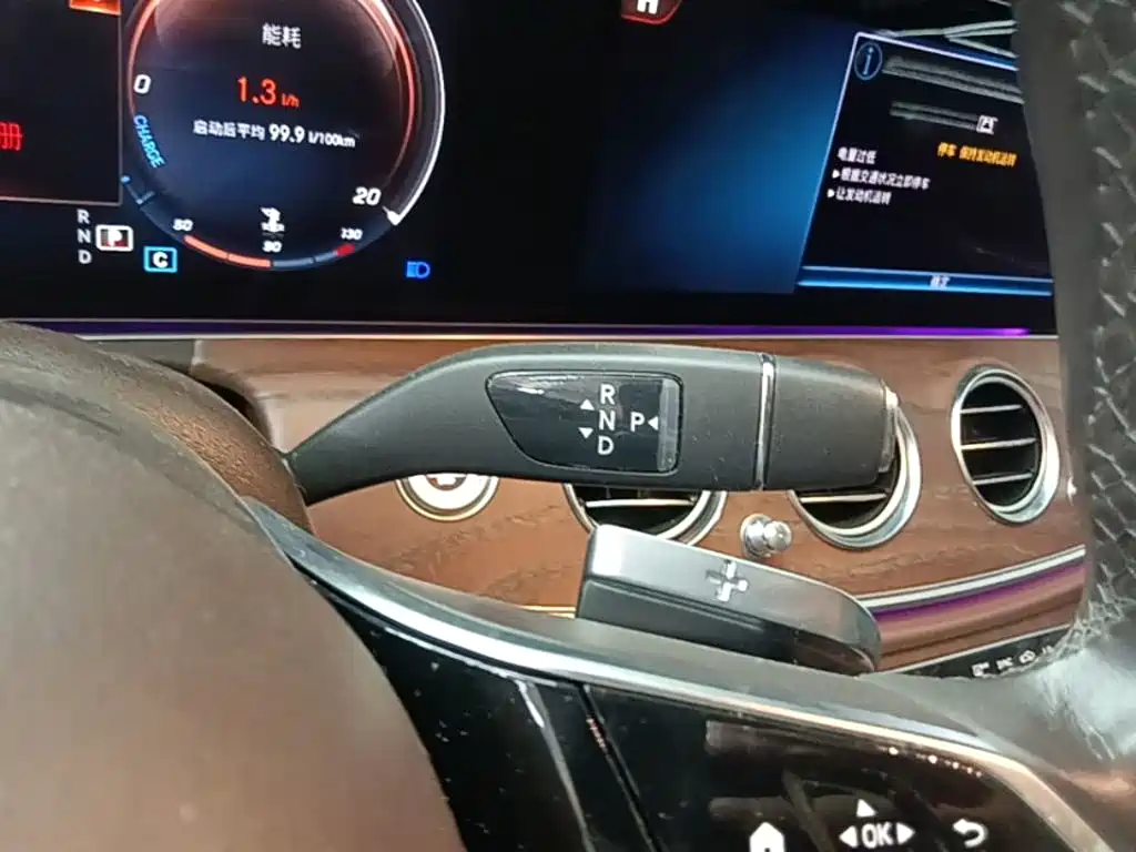 Mercedes-Benz E-Class 2021 — фото 14