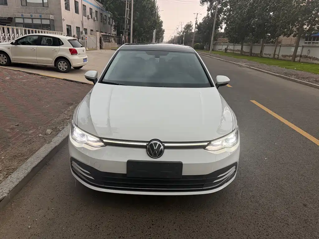 Volkswagen Golf 2023