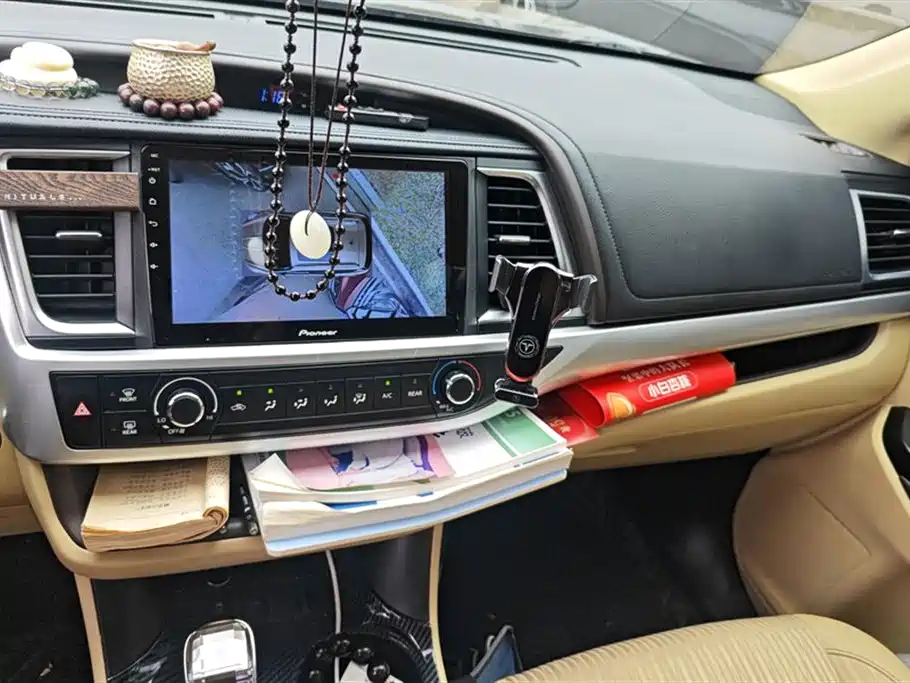 Toyota Highlander 2019 — фото 13