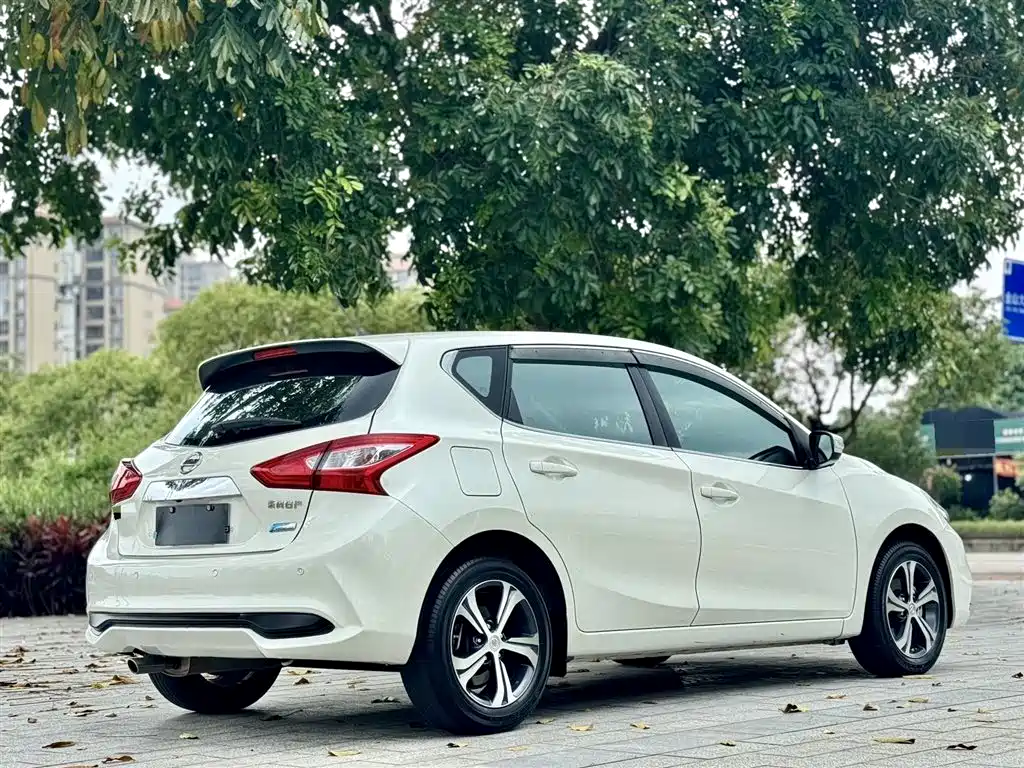 Nissan Tiida 2019 — фото 4
