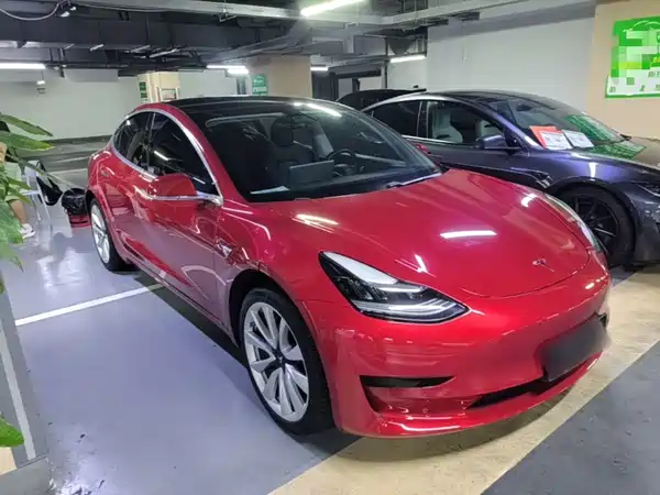 Tesla Model 3 2020