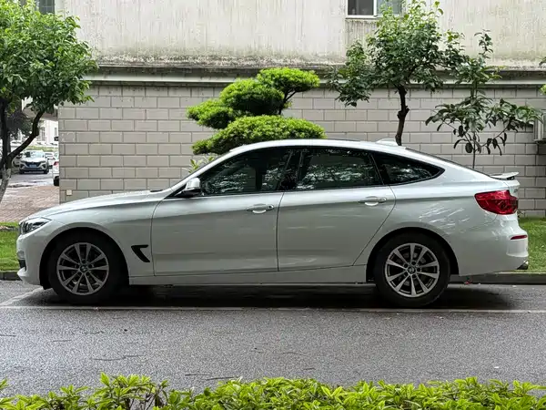 BMW 3 Series GT 2017