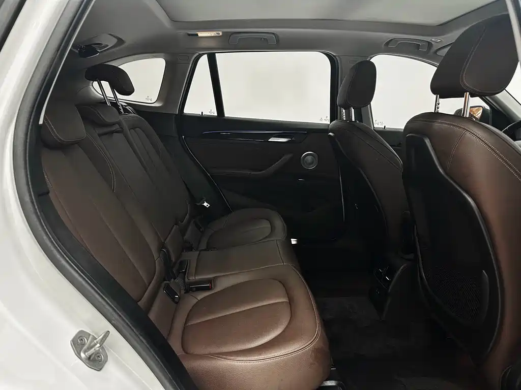 BMW X1 2022 — фото 23