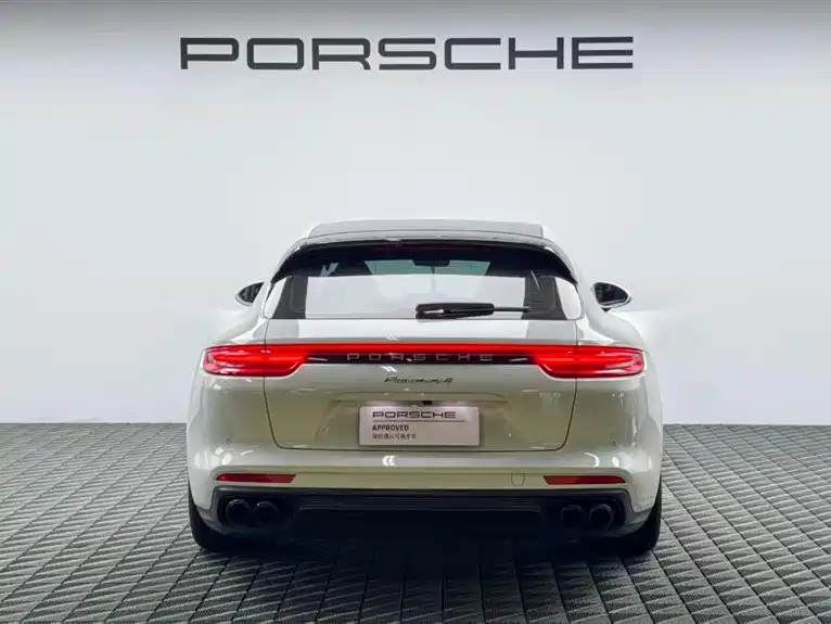 Porsche Panamera 2018 — фото 5