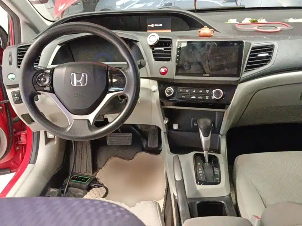 Honda Civic 2016 — фото 10