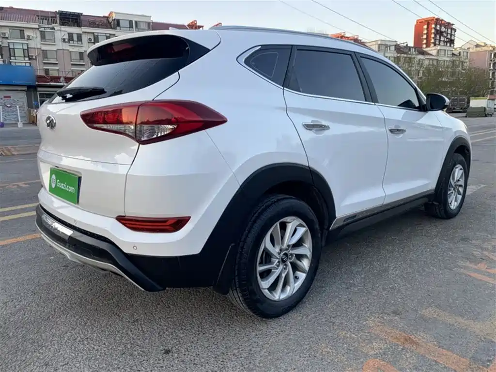 Hyundai Tucson 2016 — фото 24