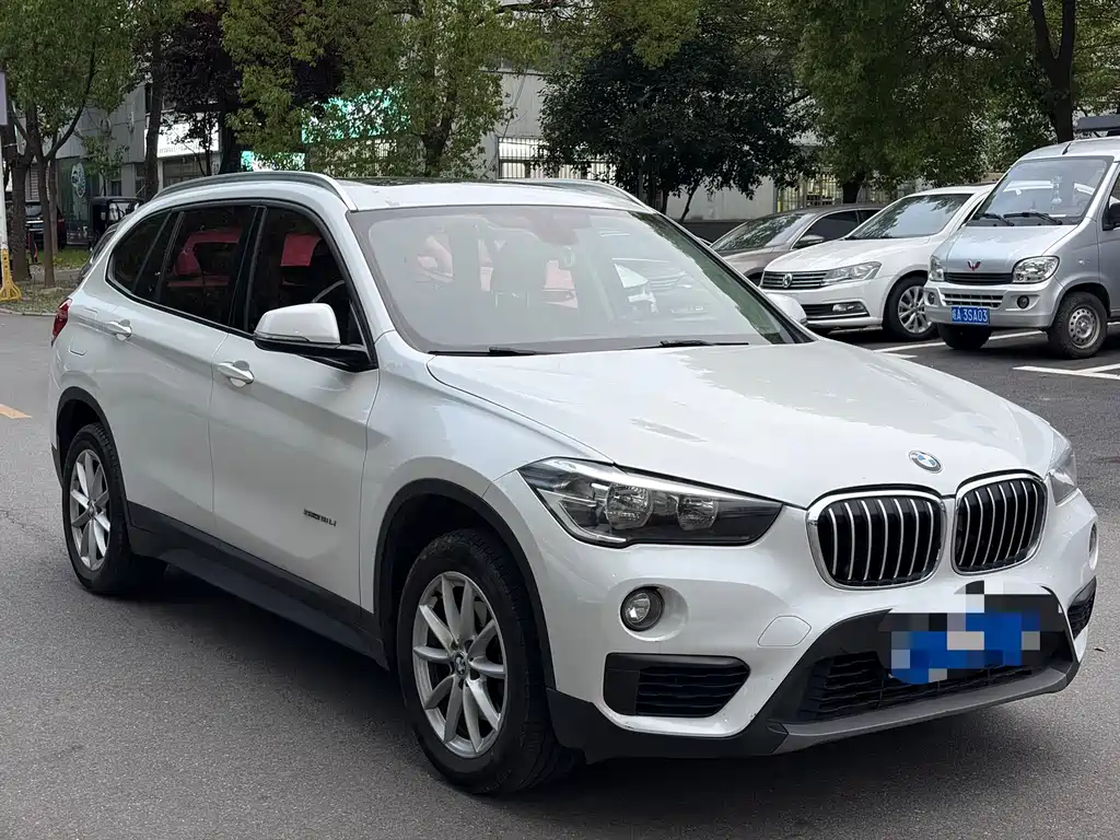 BMW X1 2017 — фото 3