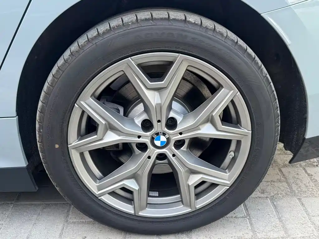 BMW i3 2025
