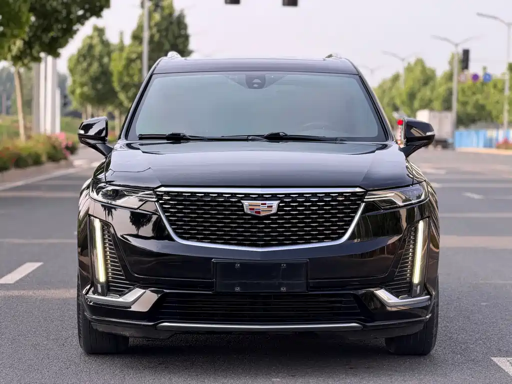 Cadillac XT6 2022 — фото 2