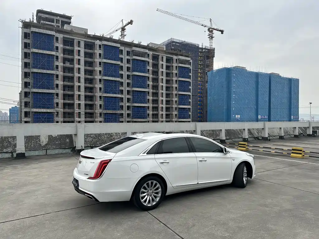 Cadillac XTS 2019 — фото 11