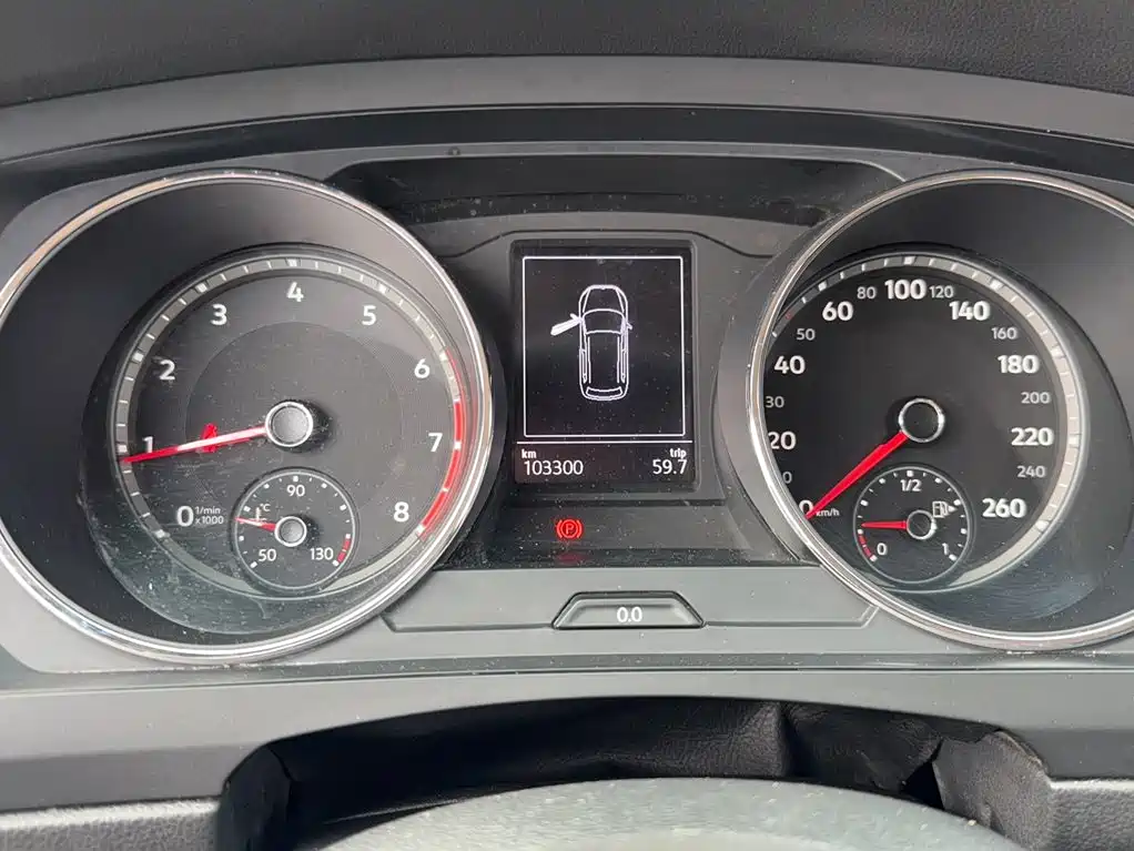 Volkswagen Tiguan L 2018 — фото 11