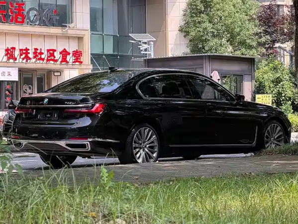BMW 7 Series 2021