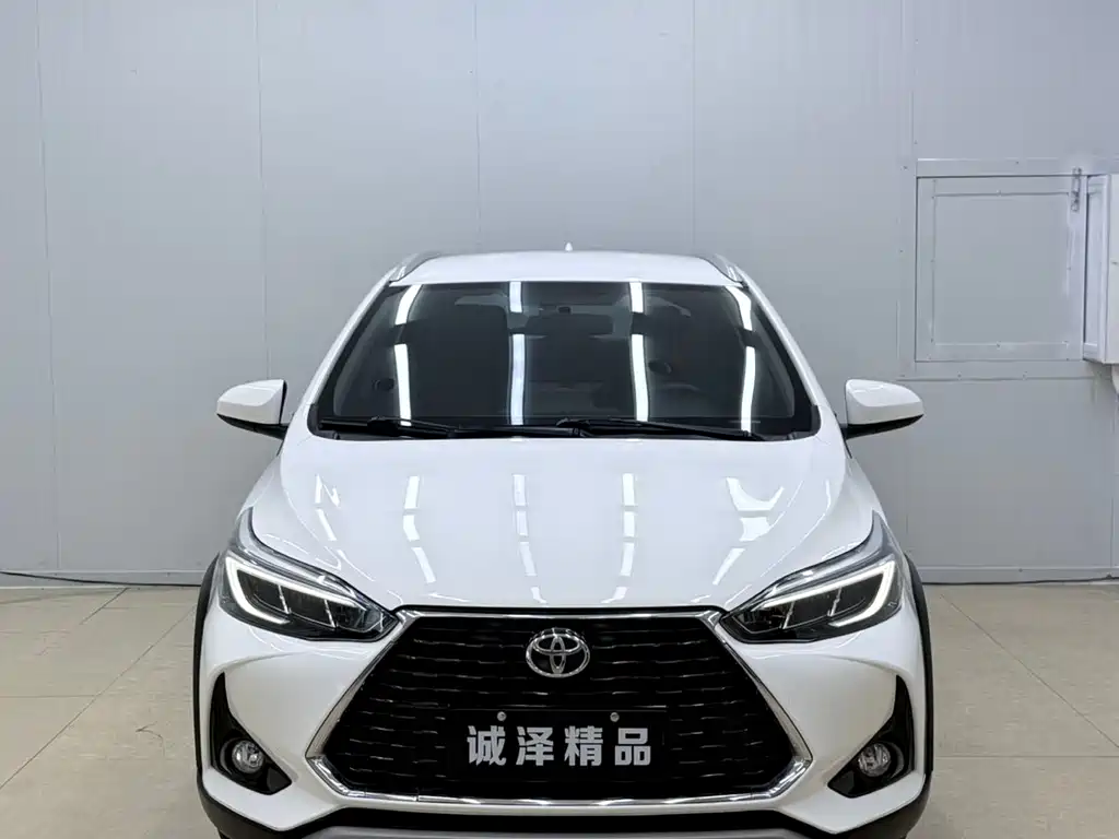 Toyota Yaris L 2022
