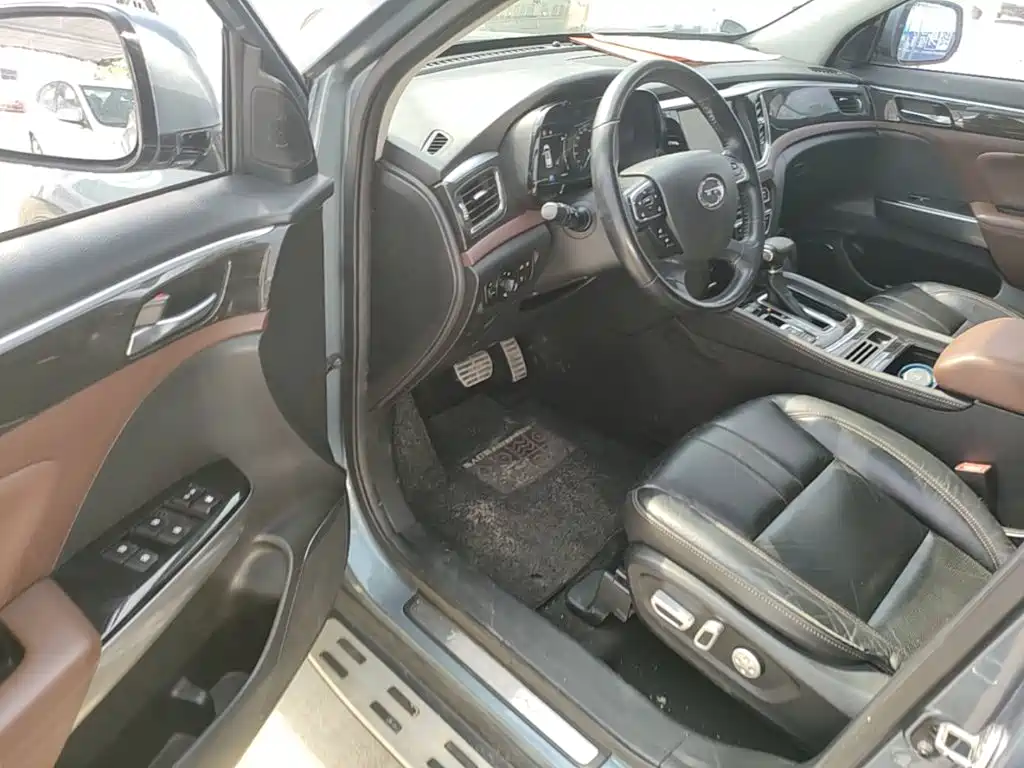 GAC Motor Trumpchi GS8 2018 — фото 16