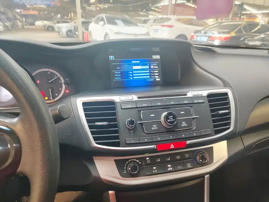 Honda Accord 2015 — фото 15