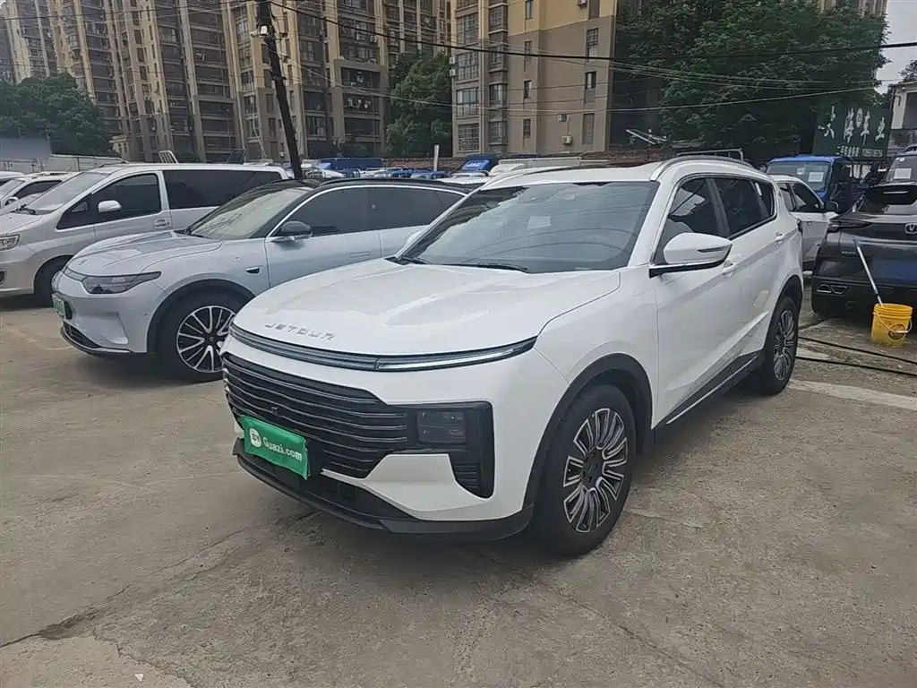 Jetour X70 PLUS 2025 — фото 1