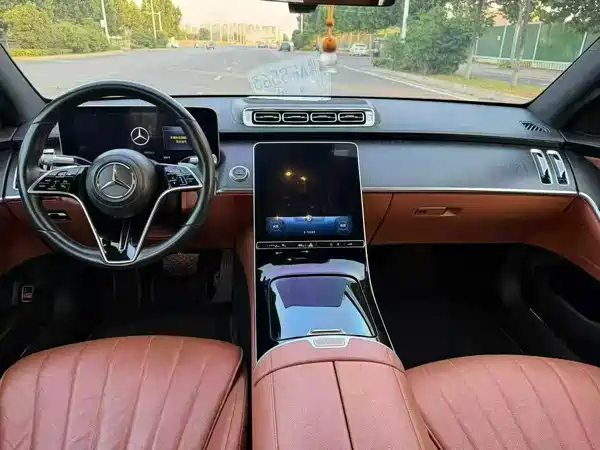 Mercedes-Benz S-Class 2021
