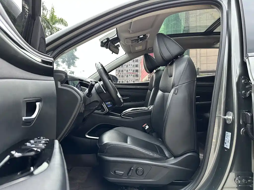 Hyundai Tucson 2023 — фото 11