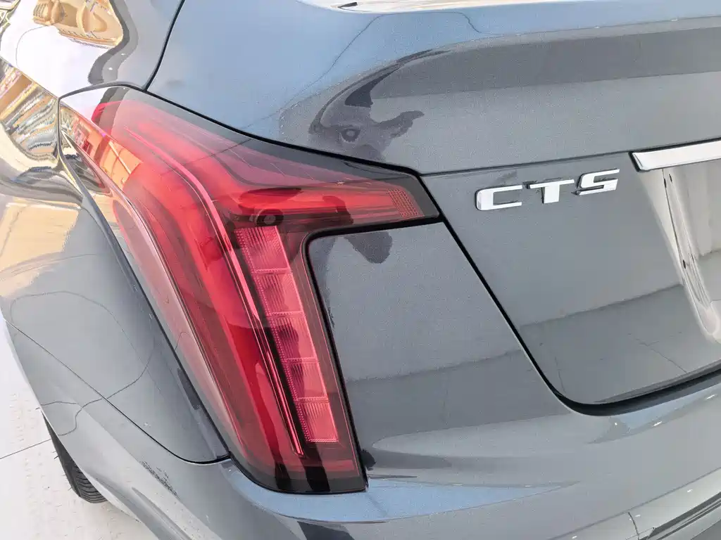 Cadillac CT5 2022 — фото 14