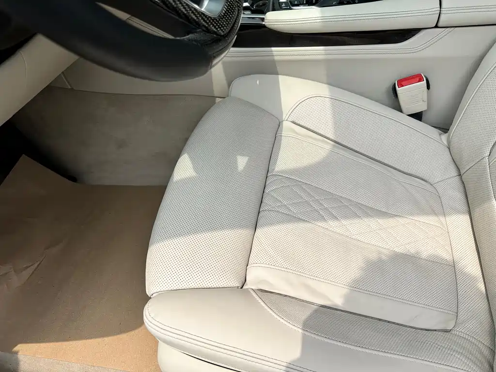 BMW 7 Series 2016 — фото 17