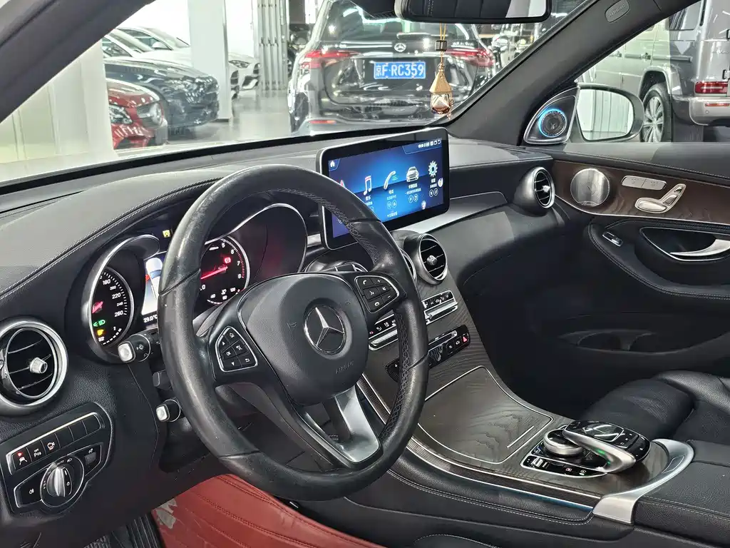 Mercedes-Benz GLC 2019