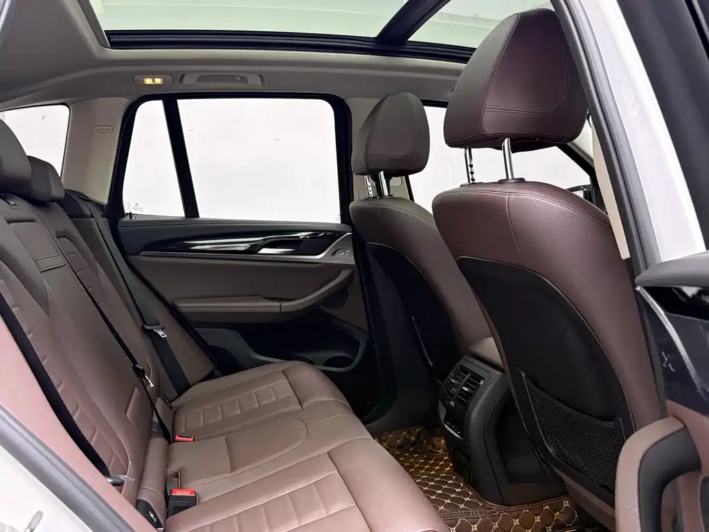 BMW X3 2018 — фото 15